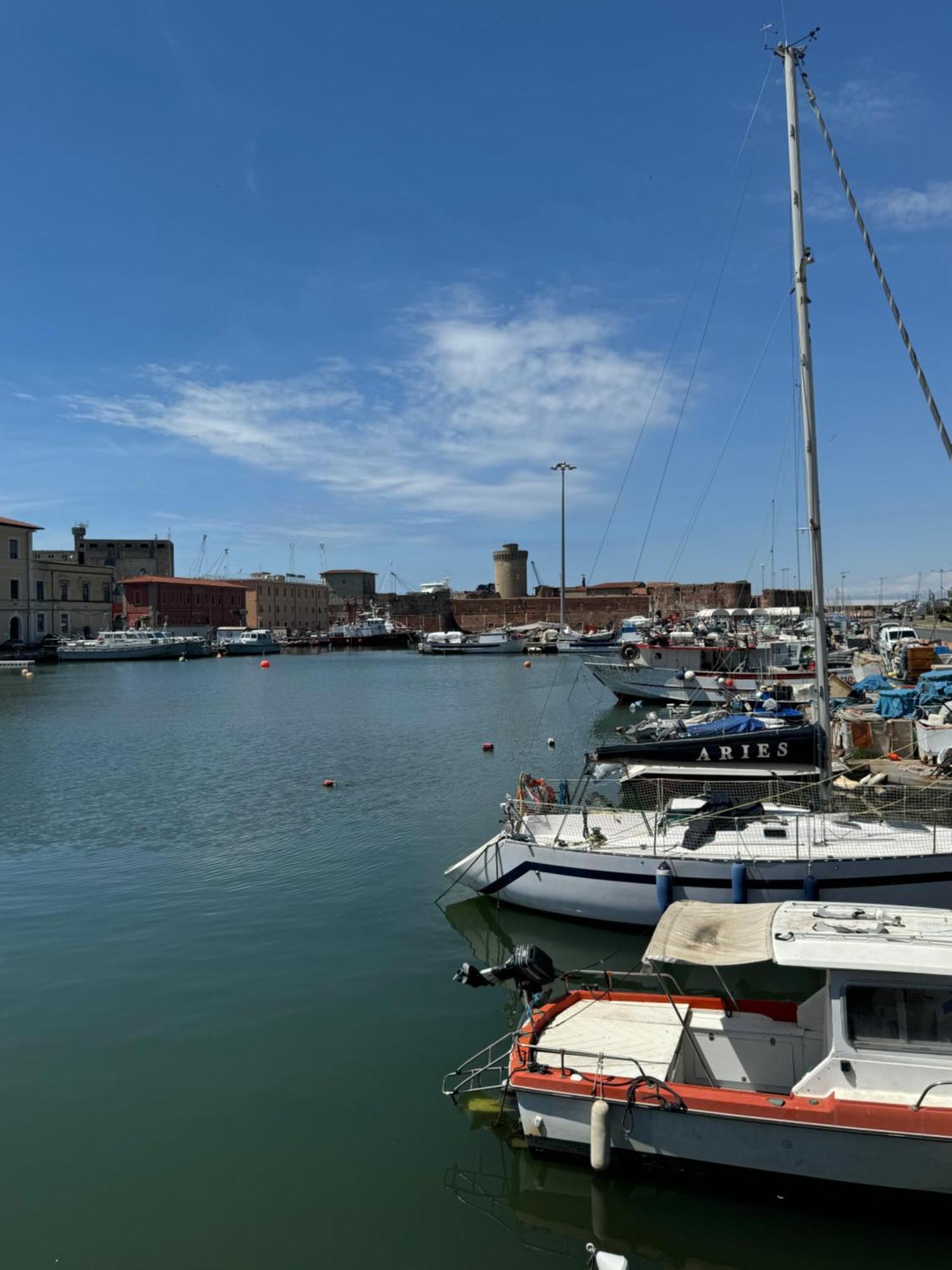 Colben Tuscany Home - Il Mare Dalla Finestra Nell'Atmosfera Tipica Livornese Livorno Bagian luar foto